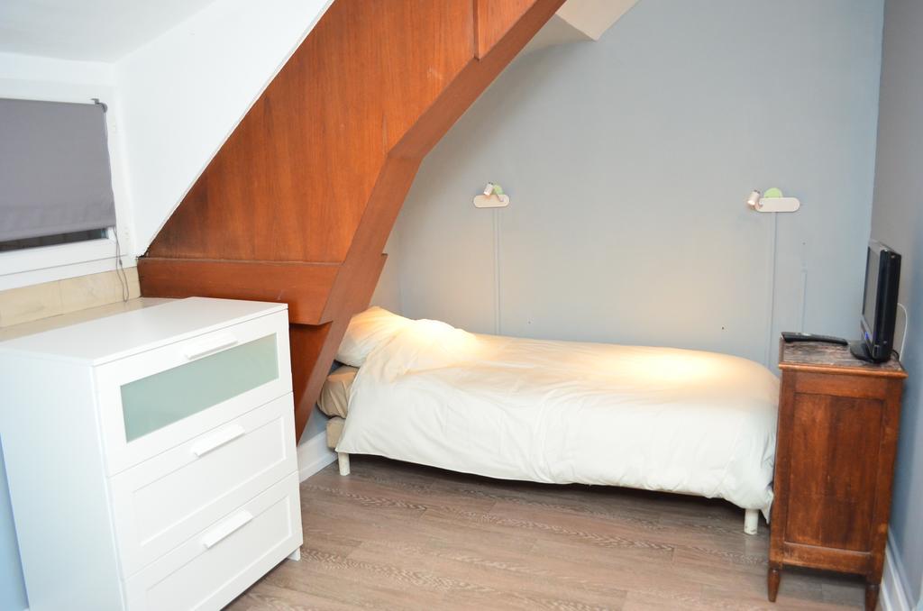 Hotel Auberge Du Lac Marcilly-sur-Tille Habitación foto
